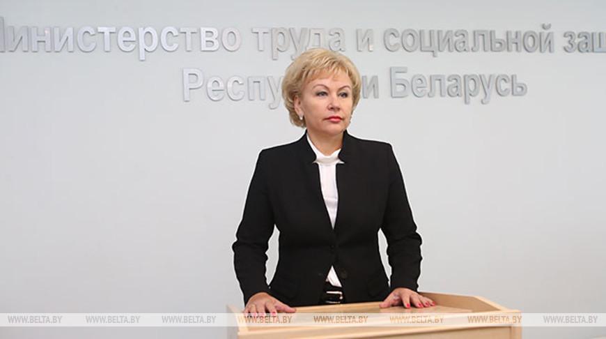 Костевич рассказала о повышении пенсий, декретном отпуске и семейном капитале