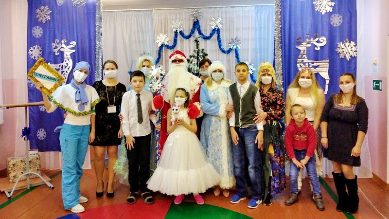 Председатель Наровлянского райисполкома Сергей ДЫЛЮК в рамках акции «Наши дети» посетил ЦКРОиР