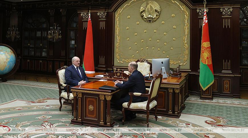 Лукашенко: надо серьезно выстроить, а кое-где и перестроить работу Совета безопасности
