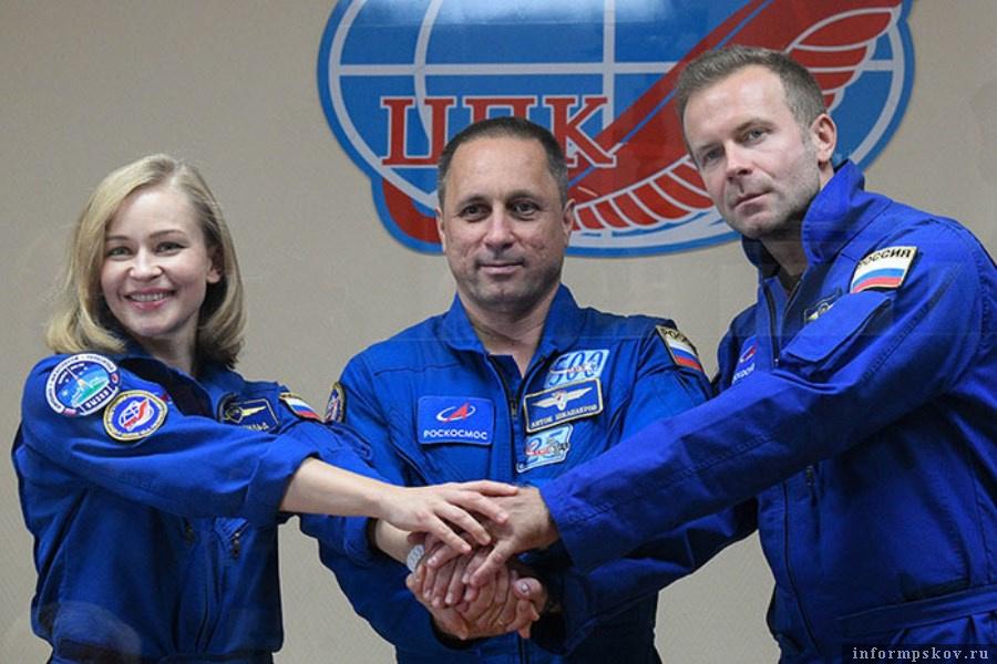 Первые в мире: Россия отправляет в космос «киноэкипаж»