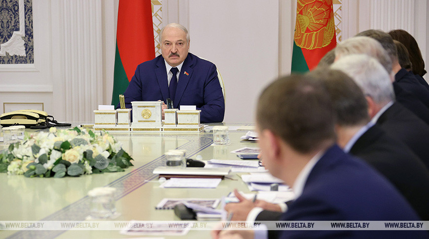 От уборочной кампании до ситуации на границе и санкций — Лукашенко поставил задачи по актуальным вопросам