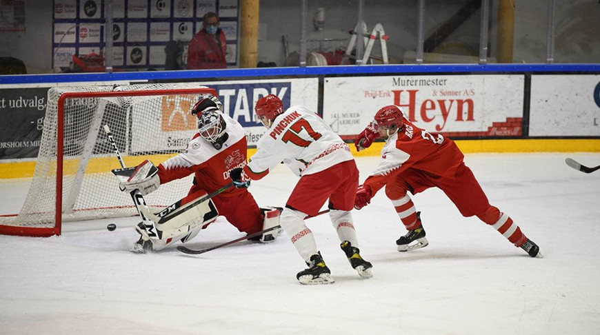Белорусские хоккеисты обыграли датчан на старте молодежного ЧМ в дивизионе IA