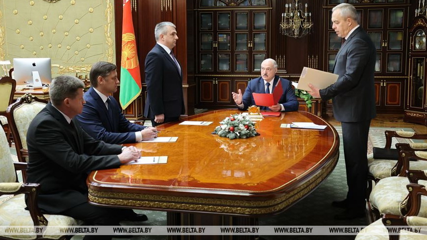 Президент Беларуси обозначил круг задач для губернатора Гомельской области