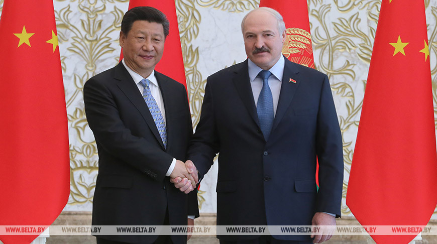 Лукашенко и Си Цзиньпин обменялись поздравлениями по случаю 30-летия дипотношений Беларуси и Китая