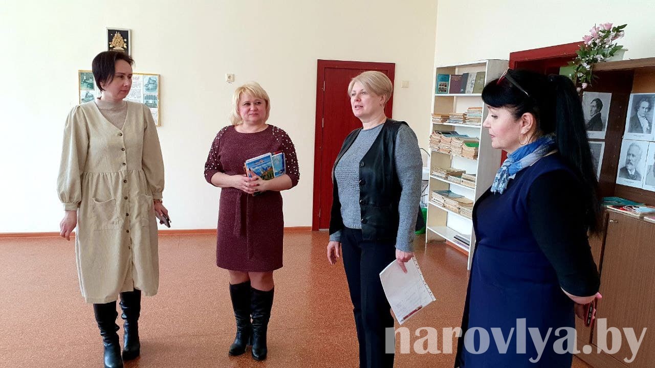 Наровлянщину посетила начальник отдела учреждений образования Министерства культуры Марина Юркевич