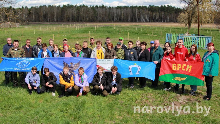 Мероприятие, которое объединило поколения: Аллею Памяти высадили в деревне Жуки