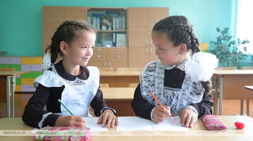 Лукашенко: мы сделали все, чтобы для малышей и их родителей День знаний стал самым счастливым днем