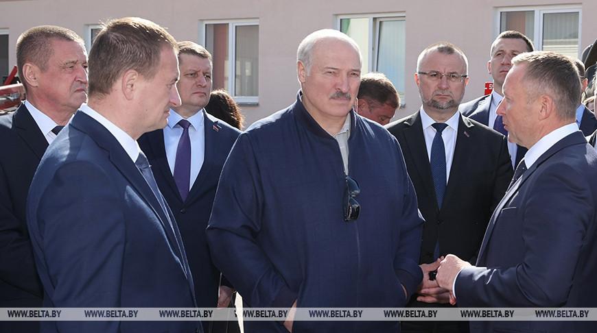 Лукашенко в Крупском районе: тема сегодняшнего нашего урока — дальнейшая модернизация сельского хозяйства