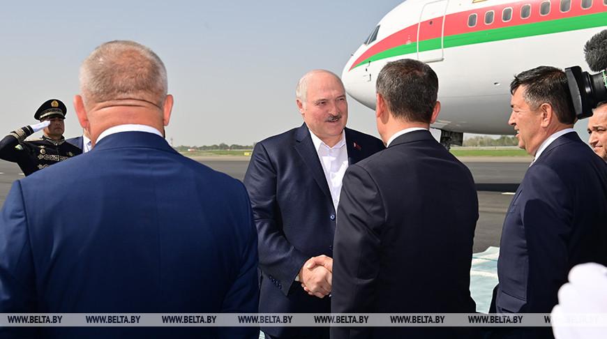 Лукашенко прибыл в Самарканд на саммит ШОС. Что это за организация и зачем Беларусь хочет стать ее членом?