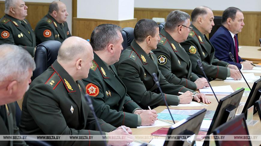 Лукашенко: Польша наращивает военные силы у белорусских границ, Литва и Латвия пытаются не отставать
