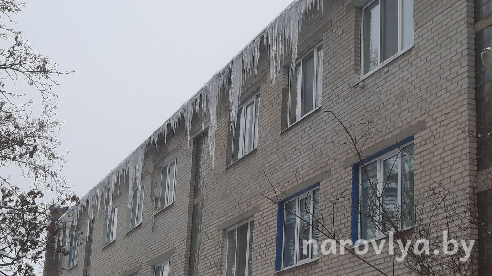 Отсутствие ливневки в доме № 16 по ул. Садовой может обернуться трагедией
