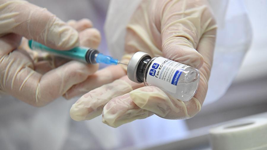 Более половины районов Гомельской области достигли 90%-го охвата бустерной вакцинацией
