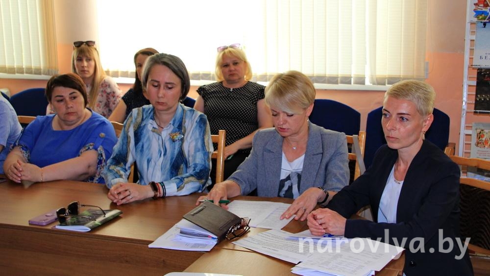 <strong>В центральной библиотеке прошла учредительная конференция по созданию Наровлянскаого районного отделения Белорусской партии «Белая Русь».</strong>
