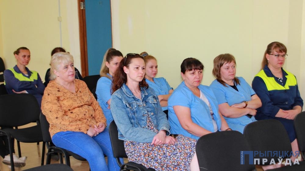 На Наровлянщине прошли встречи руководства района с трудовыми коллективами в рамках единого дня информирования