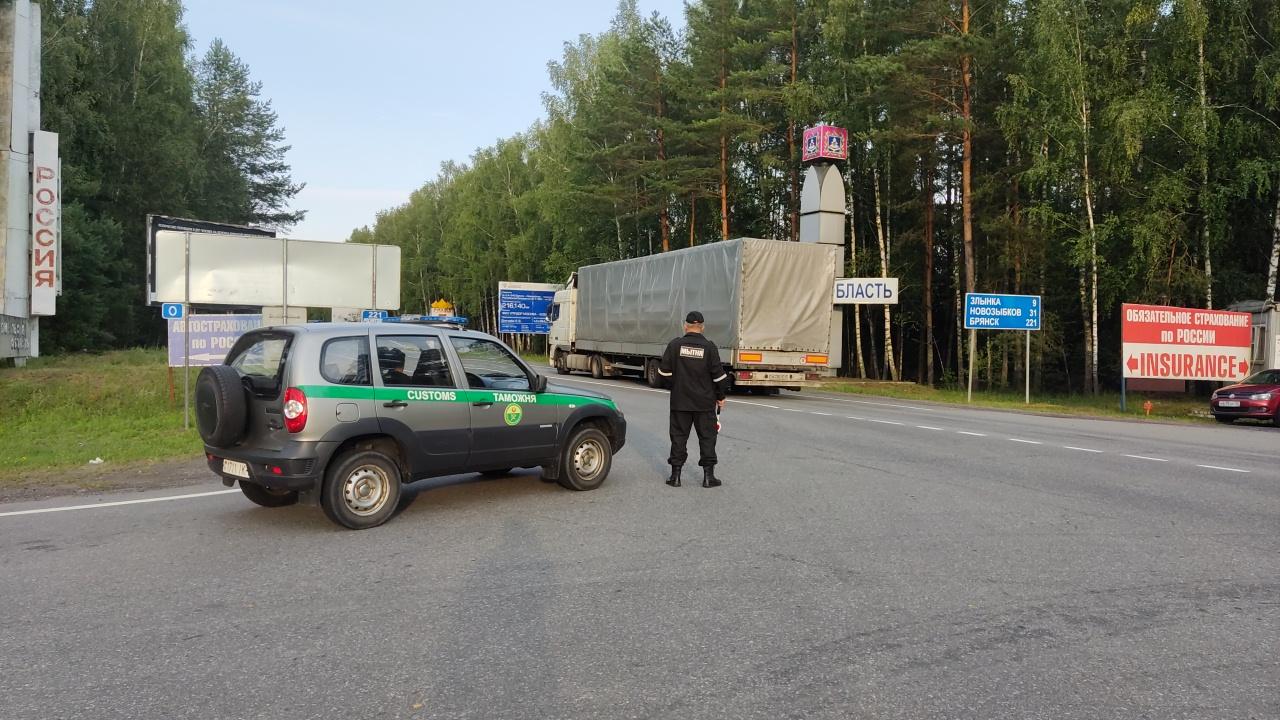 Порядка 117 тонн шрота пытались ввезти в Беларусь из России без документов, подтверждающих безопасность продукции