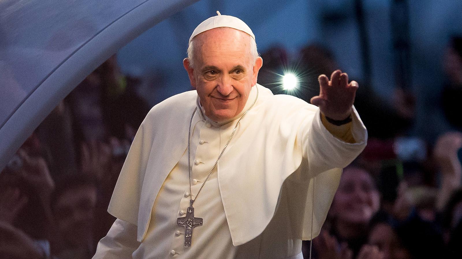 Все люди — враги. Папа Римский — новый объект для ненависти украинцев
