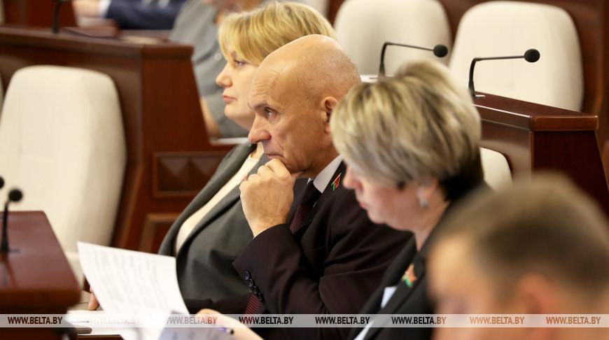 Депутаты приняли в первом чтении законопроект об ответственном обращении с животными