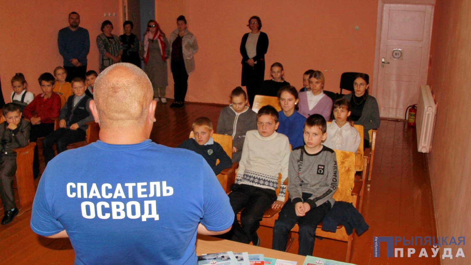 Представитель ОСВОД встретился с учащимися школ Наровлянского района