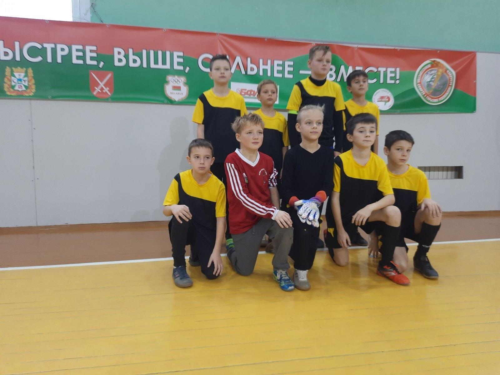 Юные футболисты Наровли приняли участие во II туре регионального турнира «Припятский дивизион». Промежуточное второе место. Удачи в дальнейших матчах, ребята!