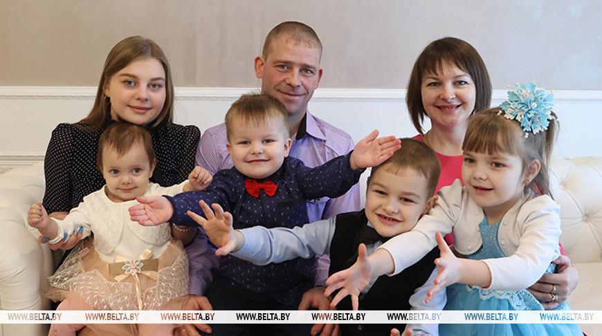 Более 134 тыс. депозитов для многодетных открыто в Беларуси по программе «Семейный капитал»