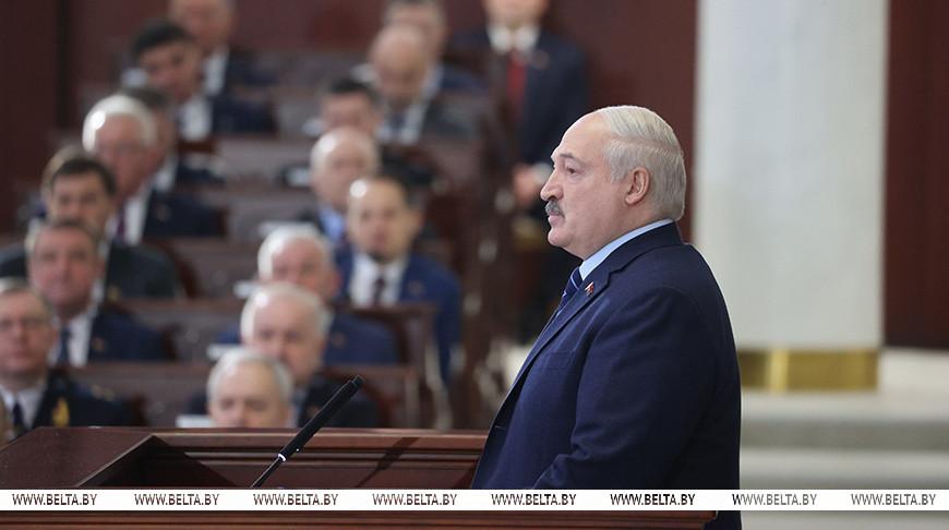 Лукашенко: Западу не удалось изолировать Беларусь — международные позиции страны даже упрочились