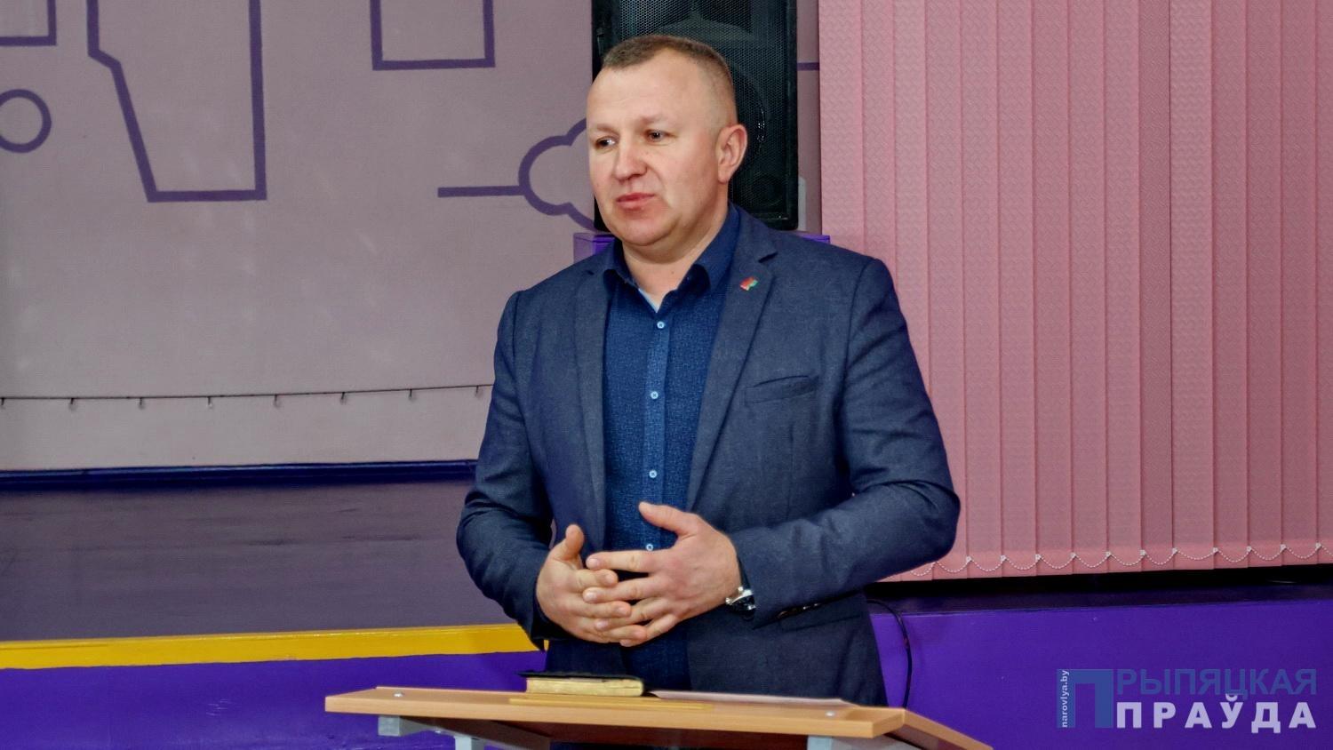 Председатель Наровлянского райисполкома встретился с педагогами СШ № 3