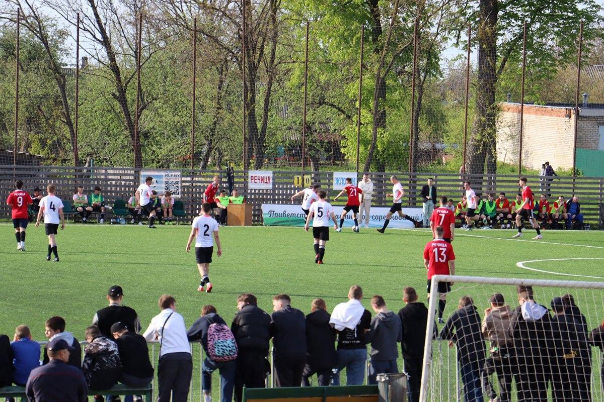 На Гомельщине стартовал региональный этап чемпионата Беларуси по футболу среди любительских команд во второй лиге