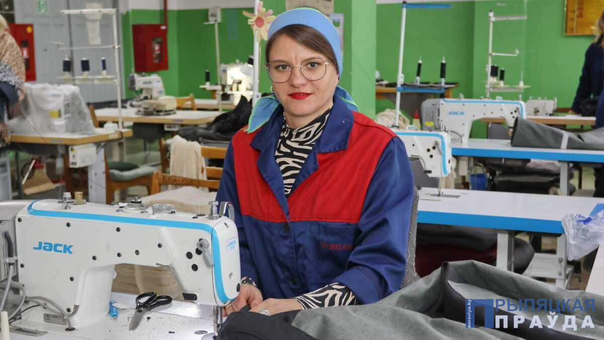 Наровлянка Анна Лаворенко остается верна предприятию и своей  профессии