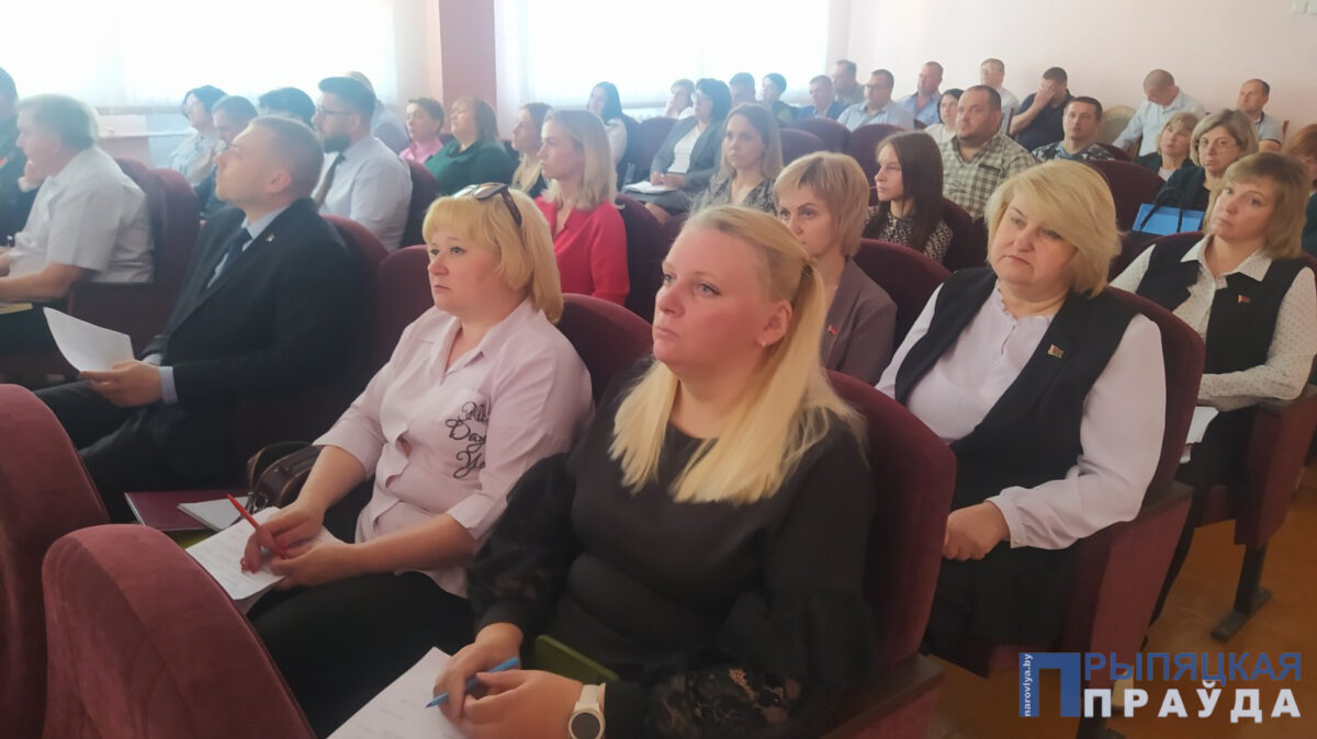 В Наровле состоялось заседание районного исполнительного комитета