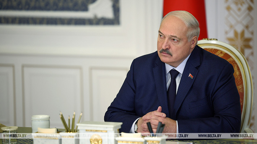 Лукашенко ставит напряженные задачи по работе в Африке