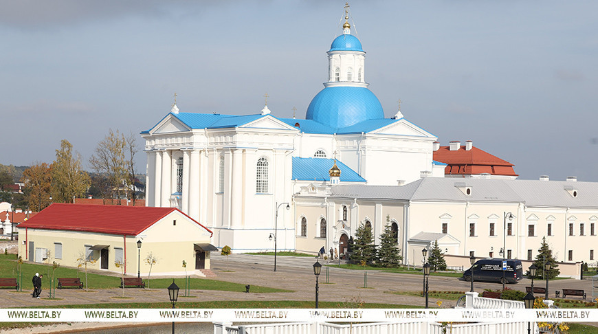 За молитвой и помощью едут даже из дальних стран. Чем уникален Свято-Успенский Жировичский мужской монастырь