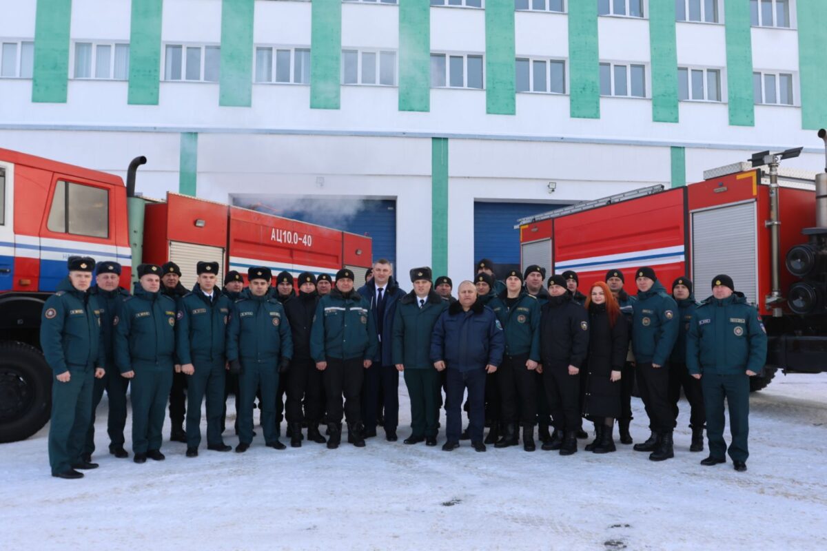 Сухих рукавов! Наровлянский РОЧС отметил День спасателя