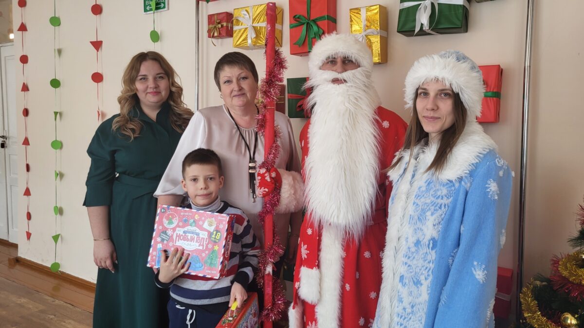 Представители Суда Наровлянского района приняли участие в акции «Наши дети»