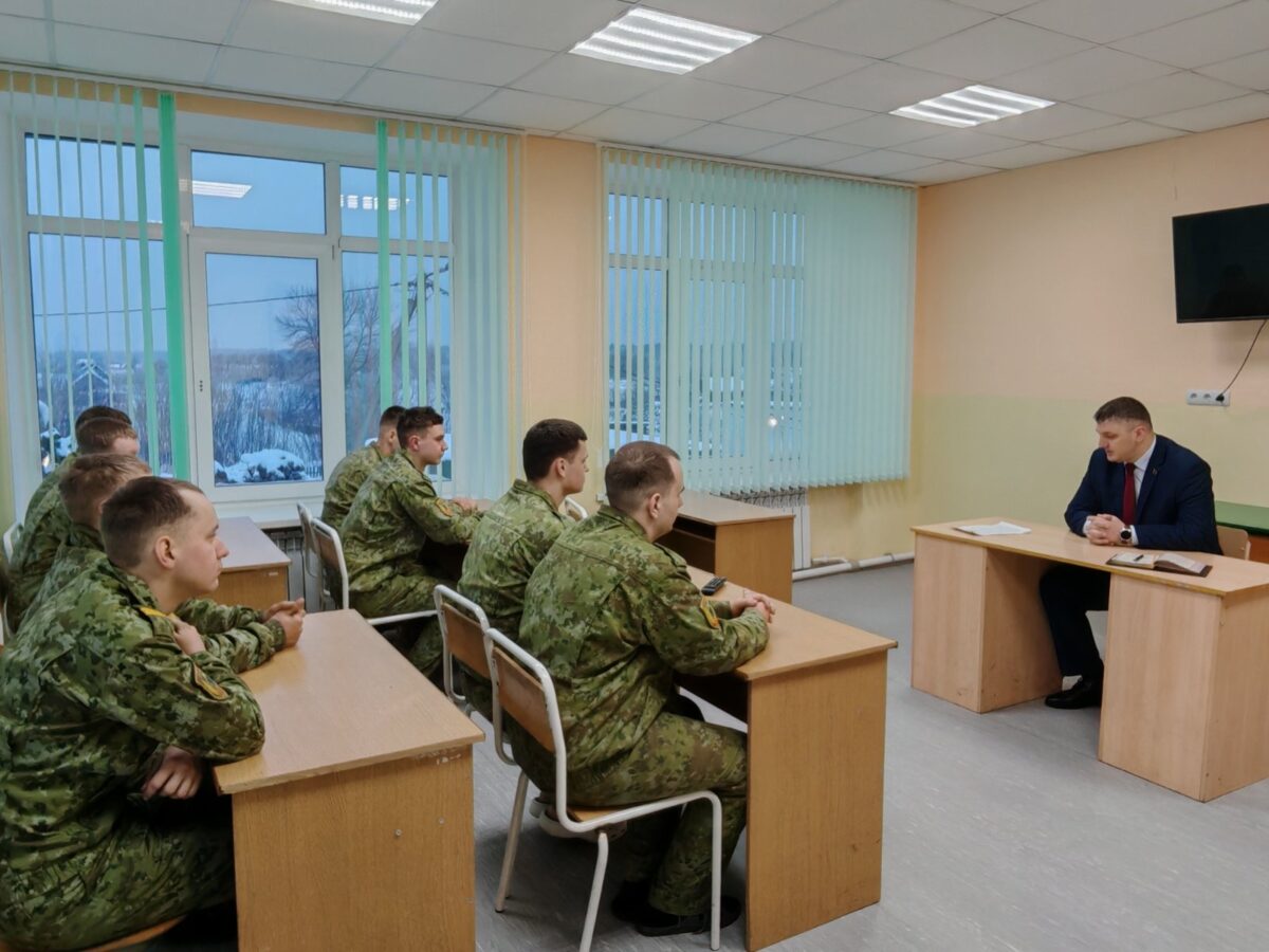 Делегат ВНС Денис Ядченко встретился с пограничниками