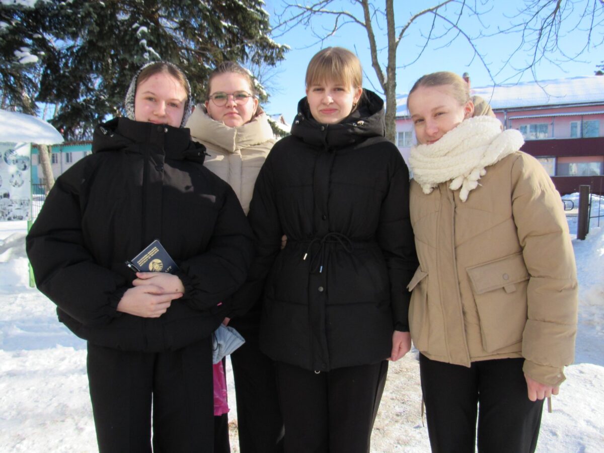 Наровлянские школьники проверили свои знания на РЦЭ