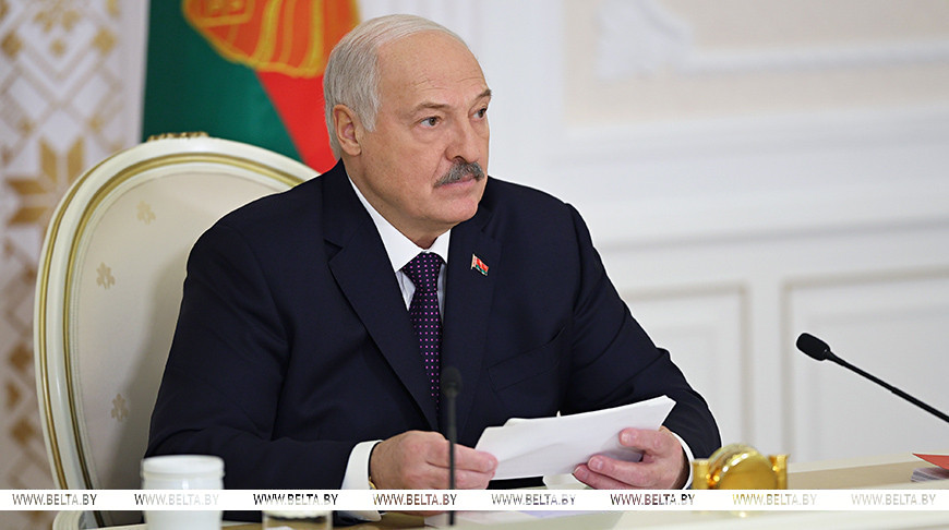 Стоп тарифам, развитие без «финансовой иглы» и защита прав трудящихся. Итоги недели Президента