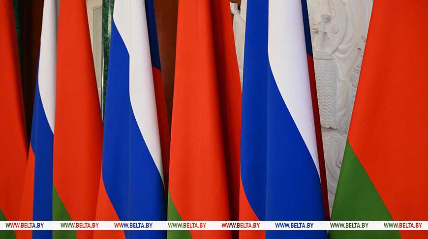 Лукашенко направился в Москву для участия в заседании ВГС