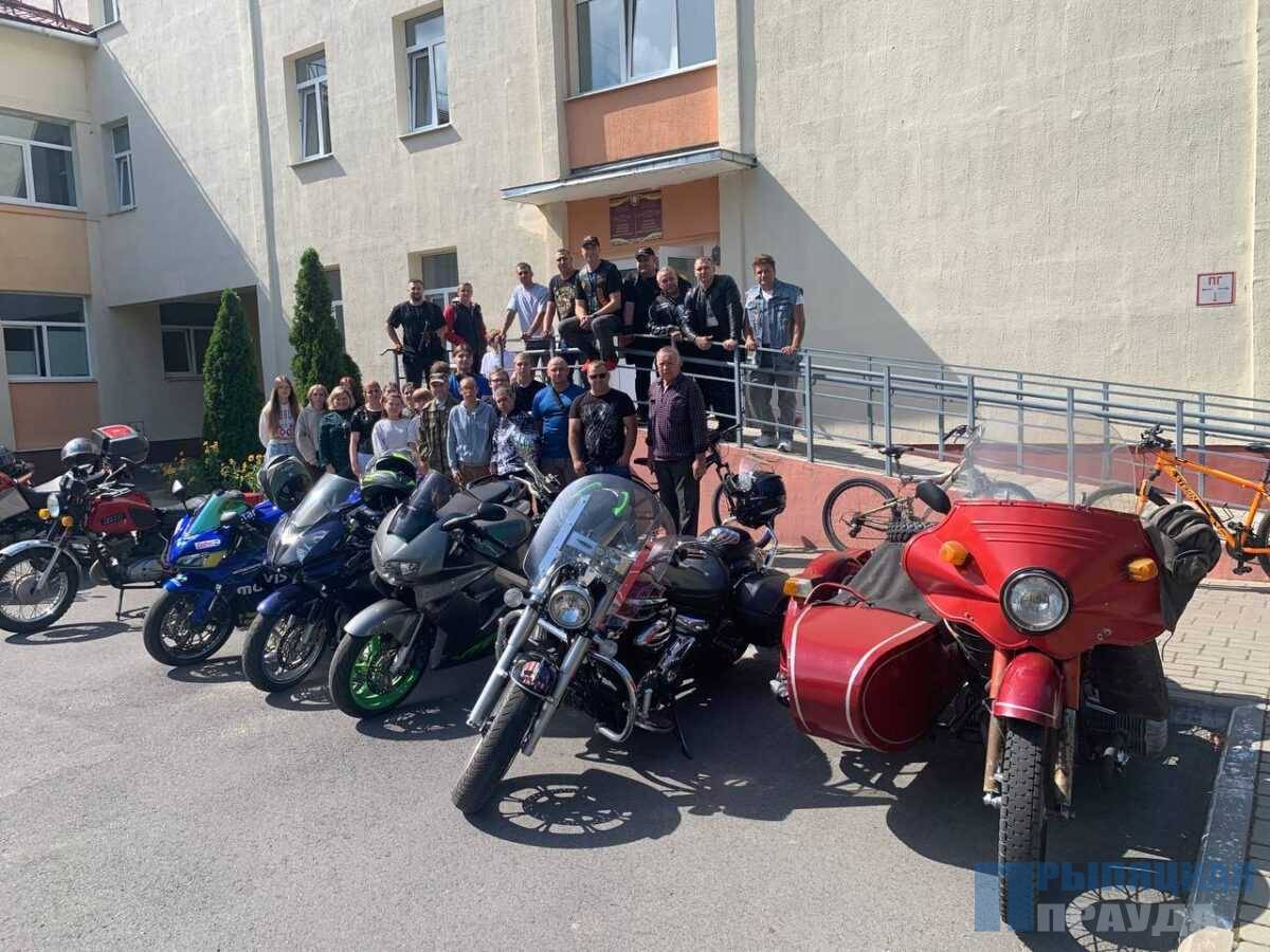 Наровлянский мотодесант добра