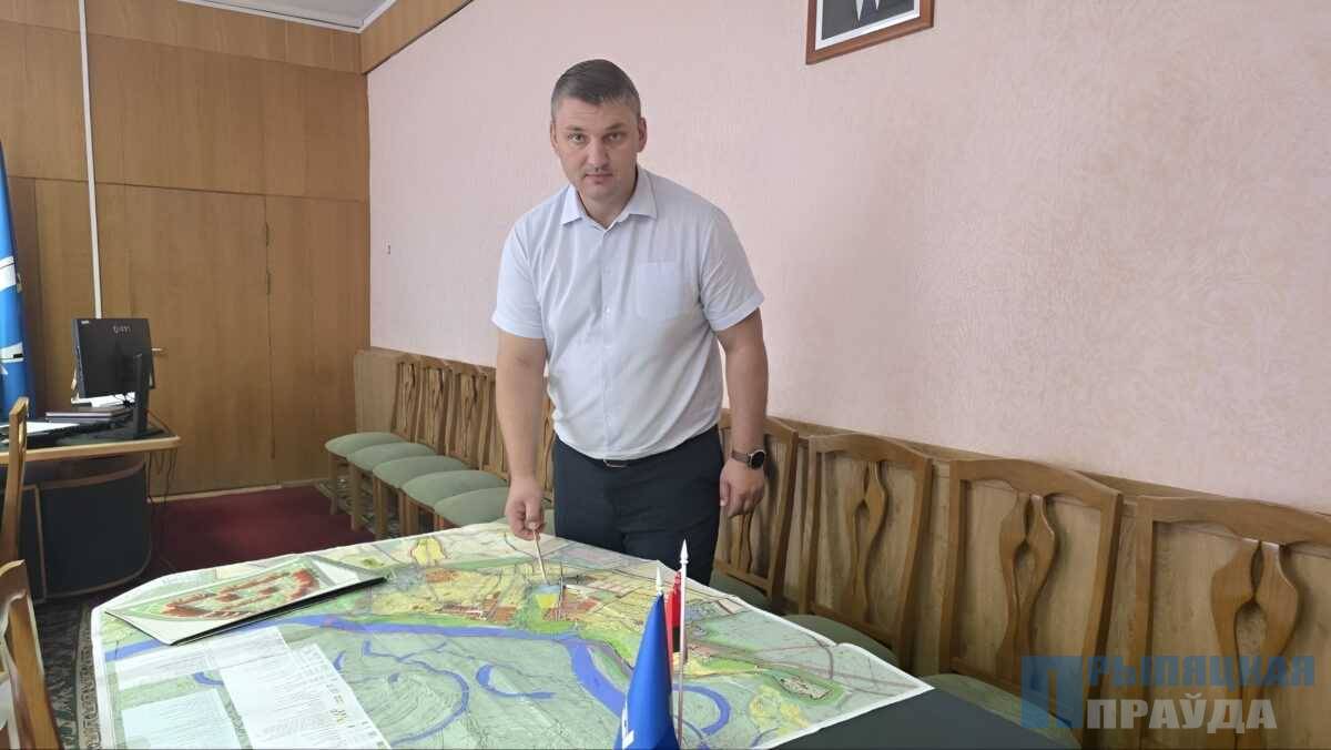Денис Ядченко: здесь мой дом, а значит, я должен делать все по-хозяйски. Интервью с председателем Наровлянского райисполкома