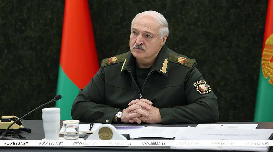 Задачи на сессию, лицензирование, крупный бизнес и на связи с военными. Итоги недели Президента 