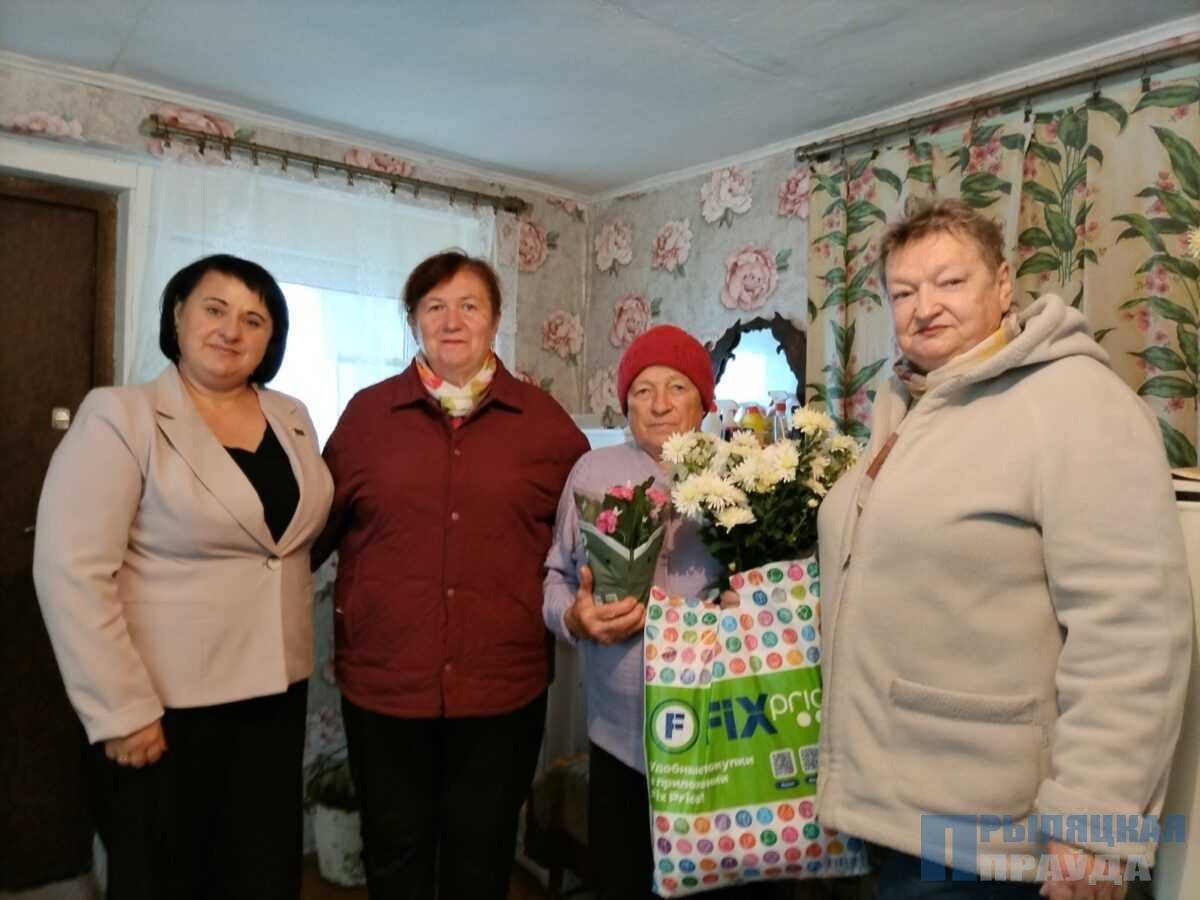 Поздравления принимала жительница Конотопа